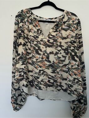 Evereve Cream Camo-Print V-Neck Blouse